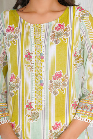 Women Yellow Floral Print Long Kurta