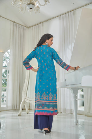 Lenzing Kurti with High Collar and V-Neck Opening