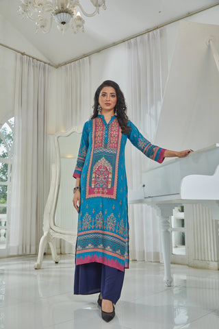 Lenzing Kurti with High Collar and V-Neck Opening