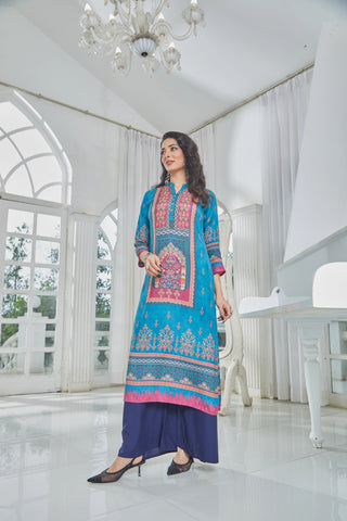 Lenzing Kurti with High Collar and V-Neck Opening