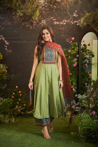 Floral Embroidered Green & Red Silk Set