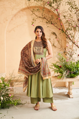 Pista Green Embroidered Set