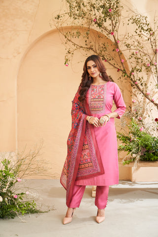 Pink Floral Embroidery Kurta Set