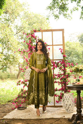 Pista Green Silk Kurta Set with Green Dupatta